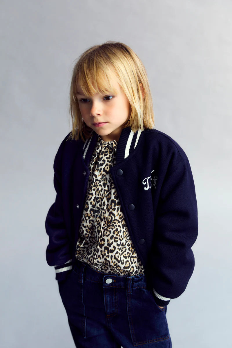 Clara Bomber