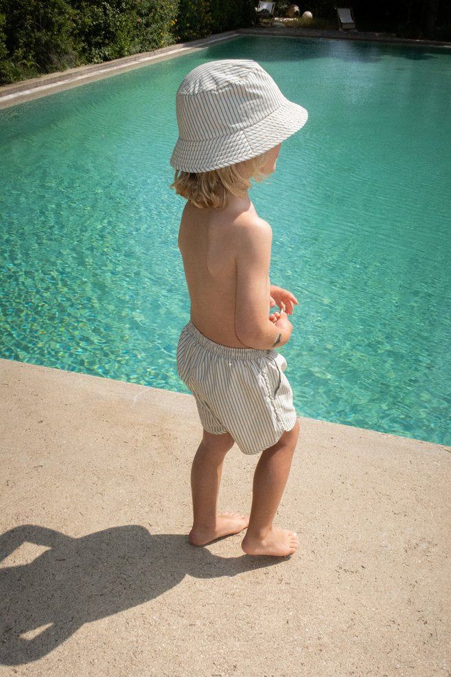 Asnou bucket hat - stripe bluie