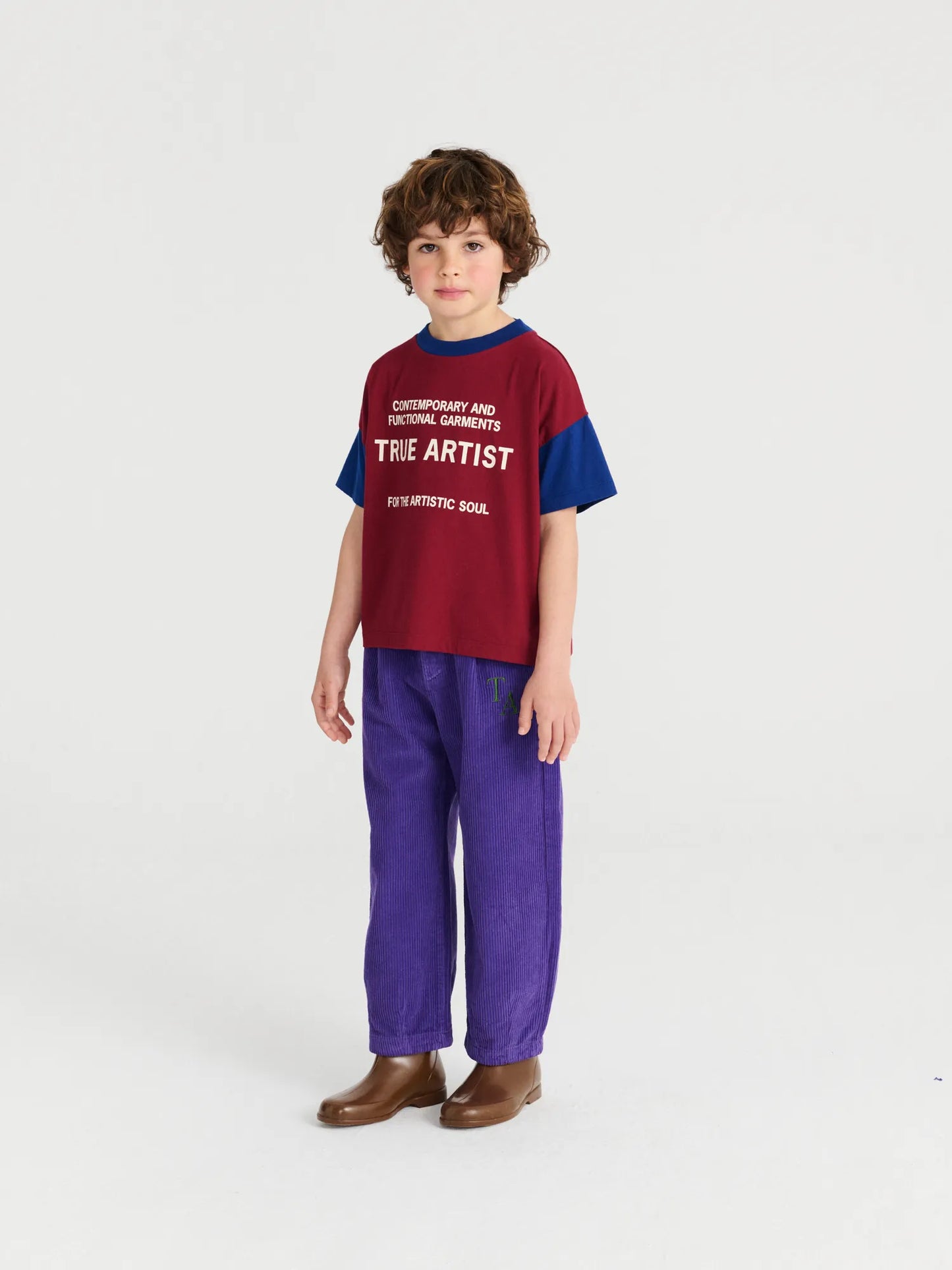T-shirt in Burgundy Red