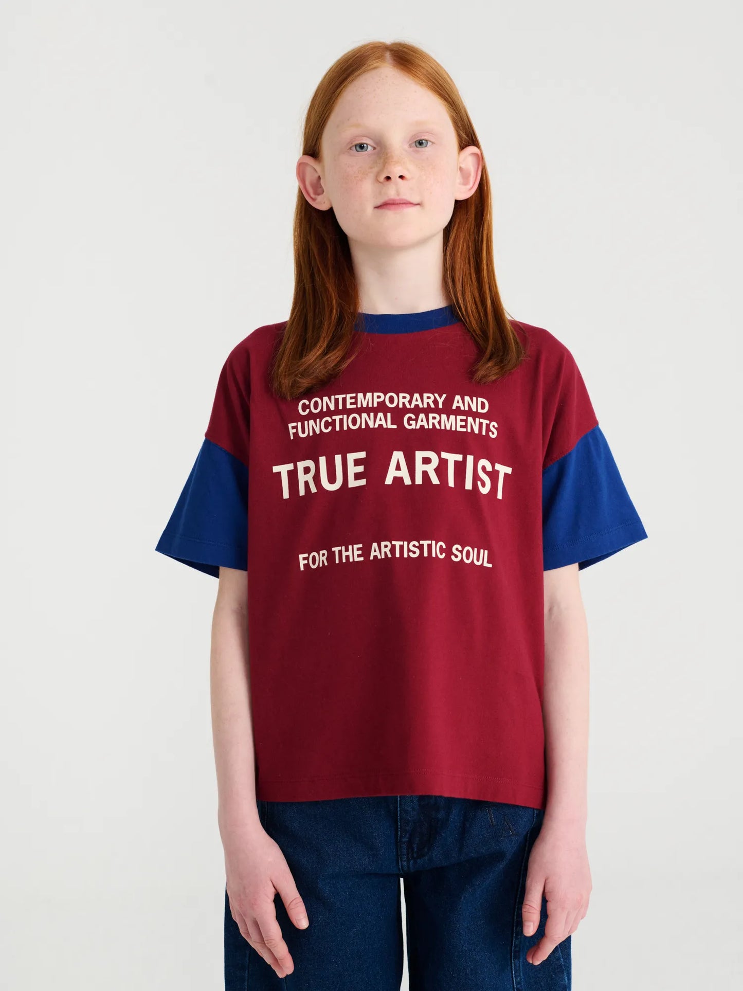 T-shirt in Burgundy Red
