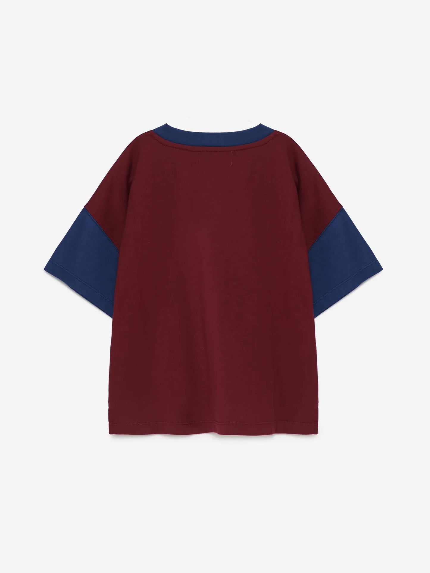 T-shirt in Burgundy Red