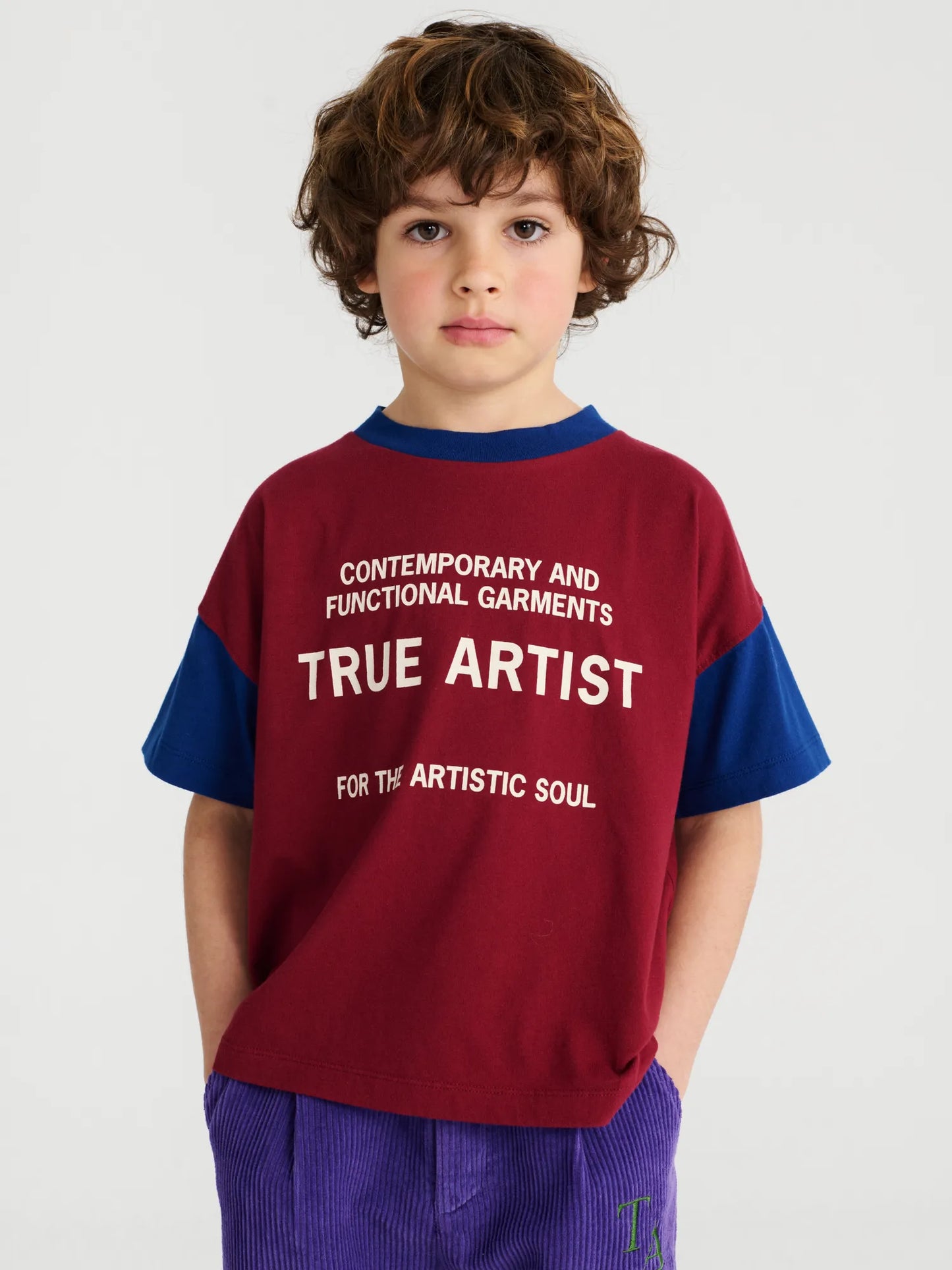 T-shirt in Burgundy Red