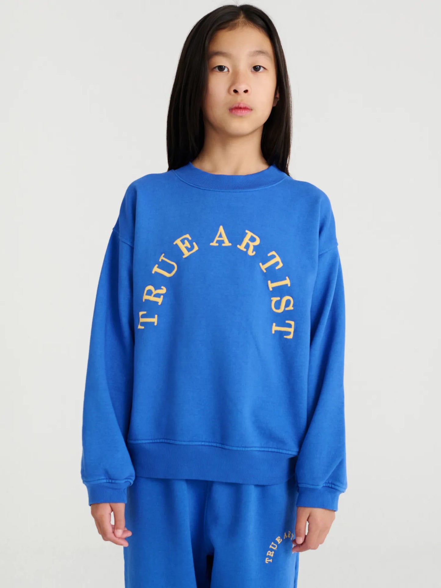 Sweatshirt in Beaucoup Blue
