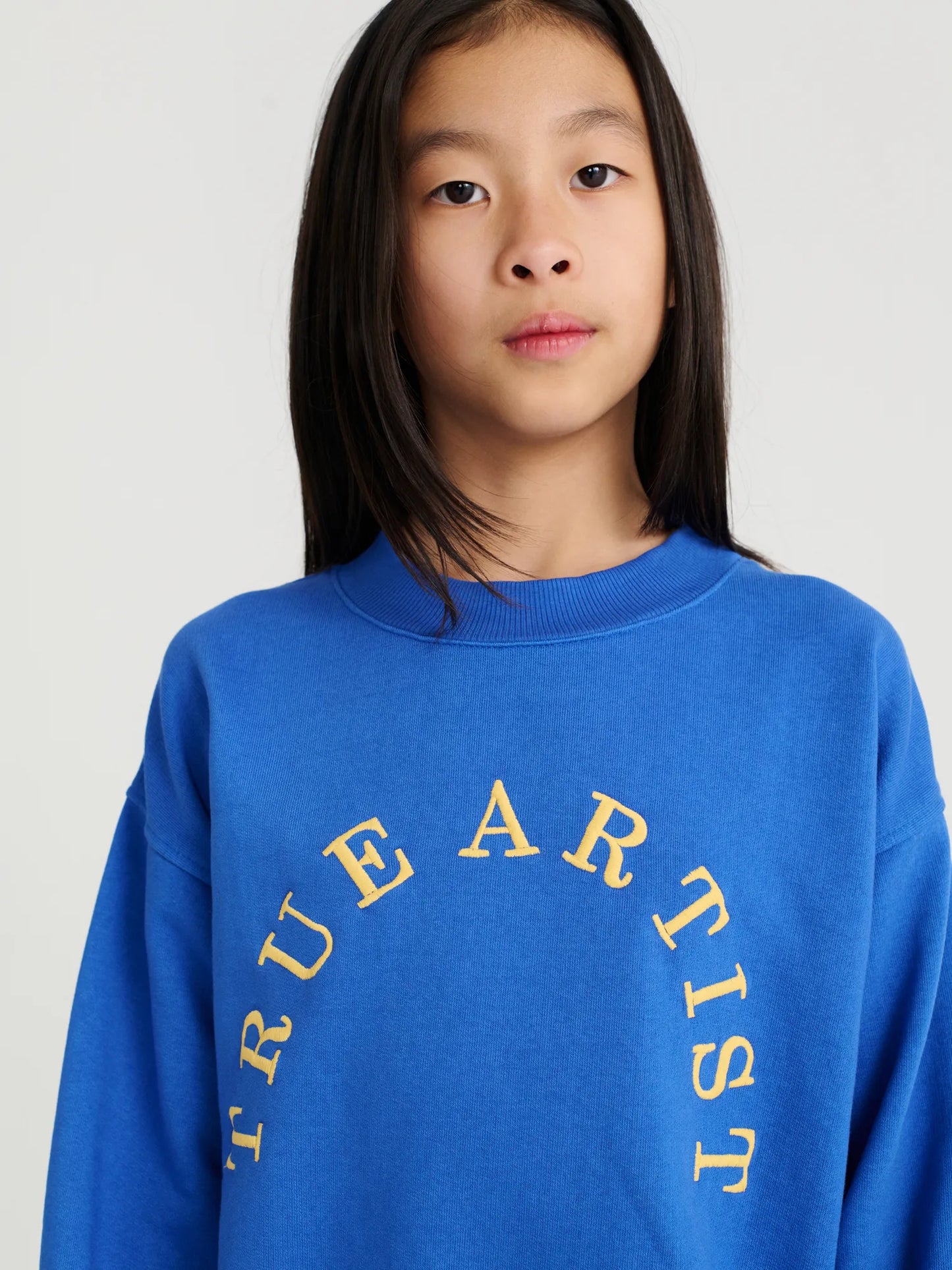 Sweatshirt in Beaucoup Blue