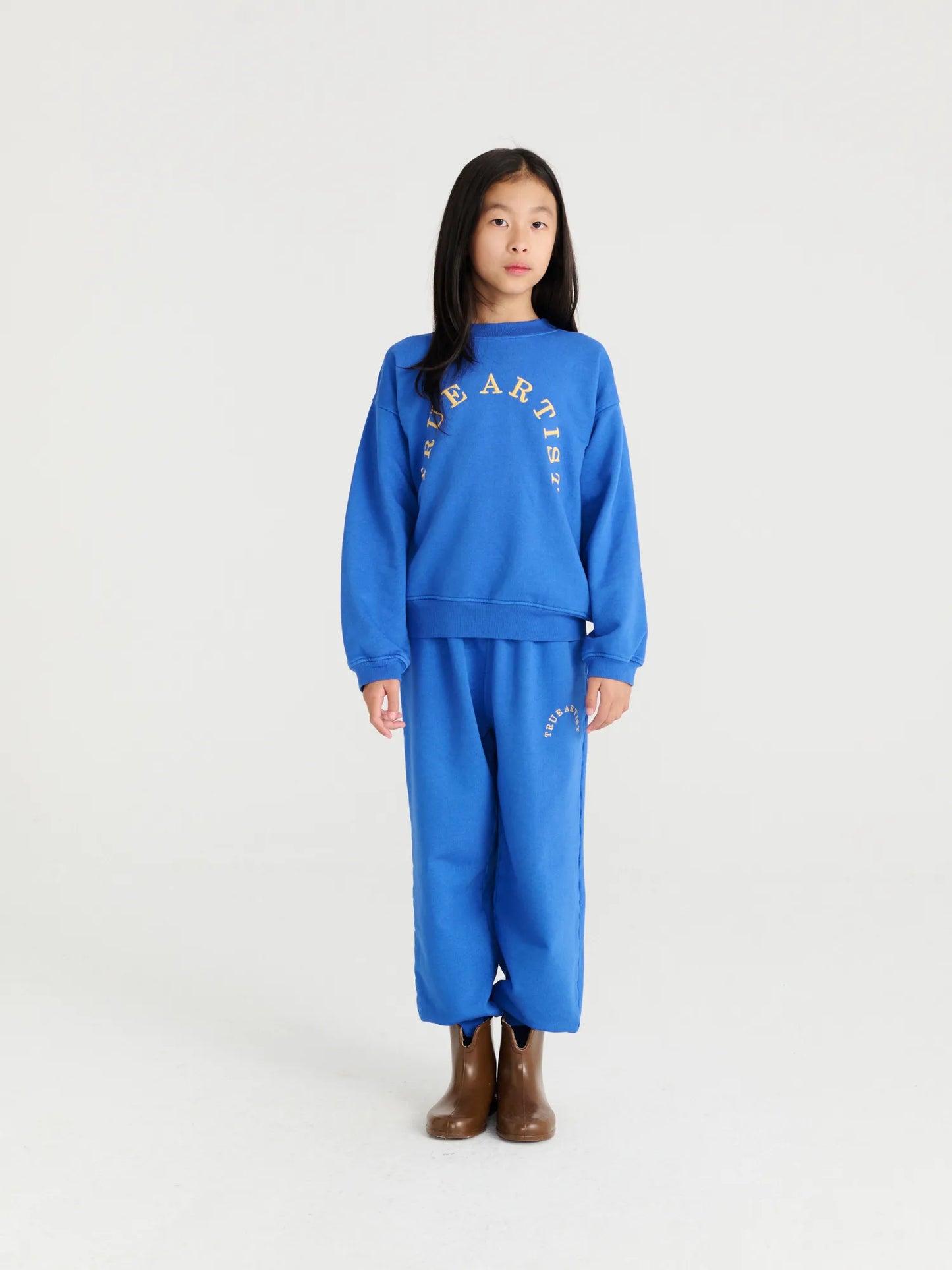 Sweatpants in Beaucoup Blue