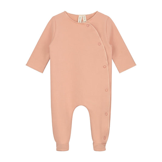 Baby suit with snaps